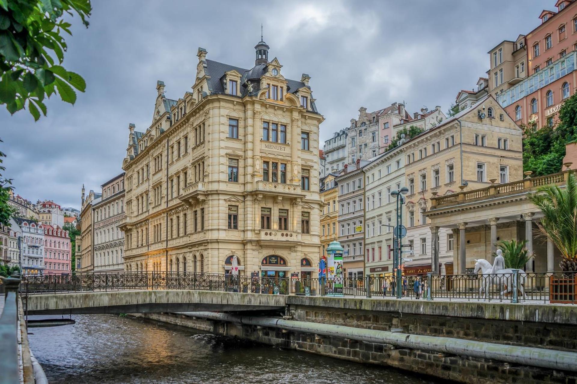 Karlovy Charme Inn By Rentez Karlowe Wary Zewnętrze zdjęcie