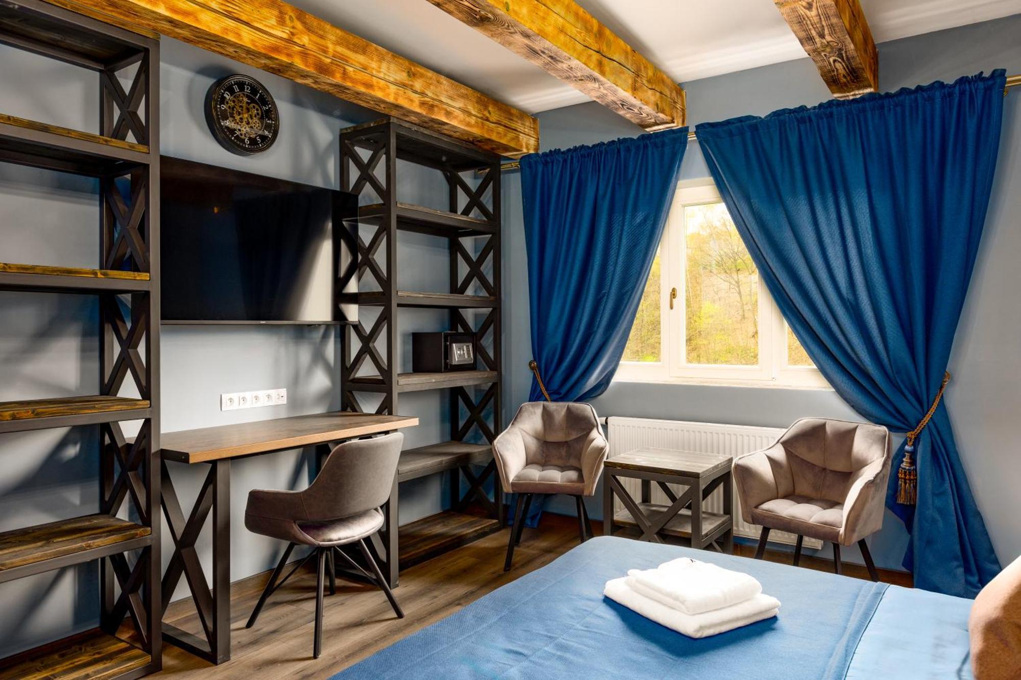 Karlovy Charme Inn By Rentez Karlowe Wary Zewnętrze zdjęcie