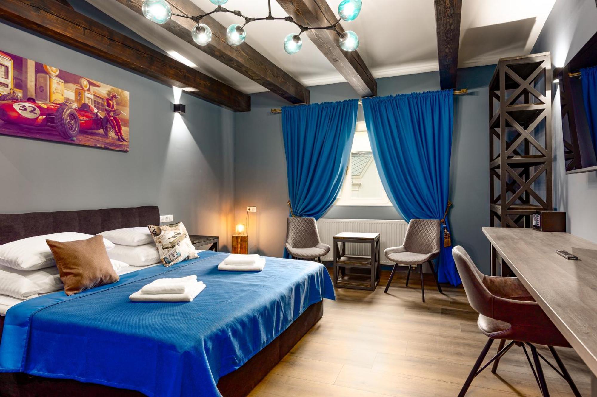 Karlovy Charme Inn By Rentez Karlowe Wary Pokój zdjęcie